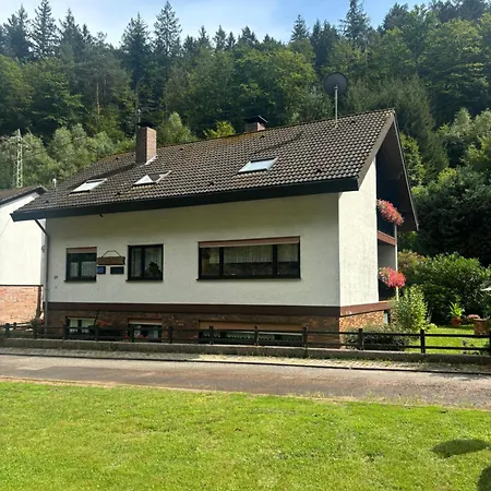 Pension Ernst Im Herzen Des Pfaelzerwaldes Mit Kueche Maison d'hôtes 3*